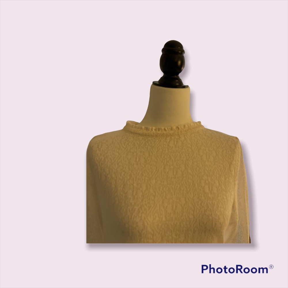 LOFT Womenβs blouse